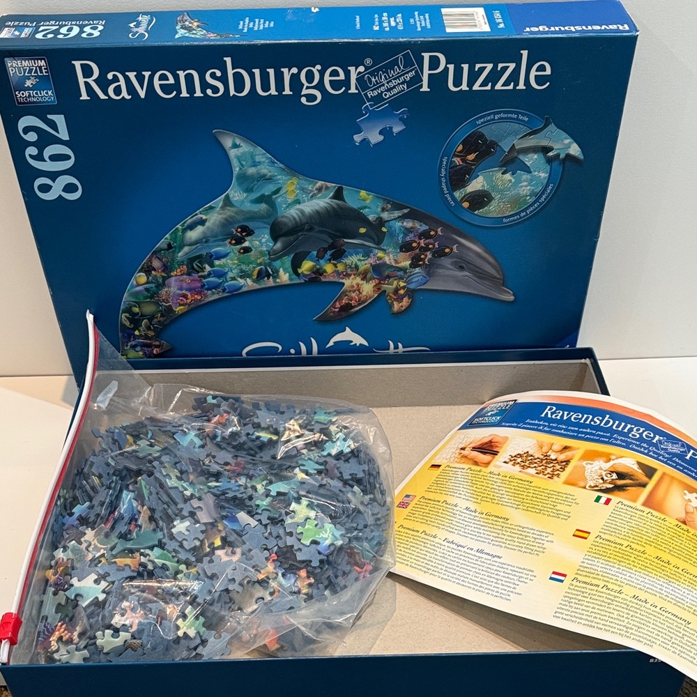 Ravensburger Blue Dolphin Silhouette Puzzle 862 pieces